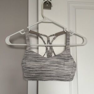 Lululemon sports bra